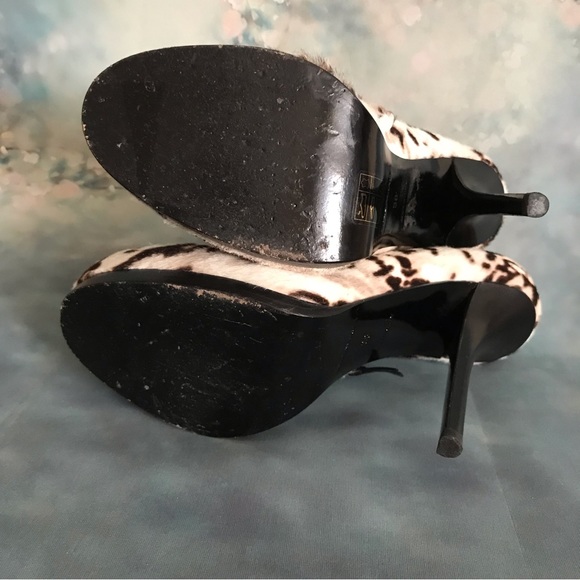 Balenciaga Fur Stiletto Ankle Booties - Picture 12 of 12